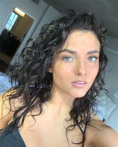 Jade Chynoweth (@jadechyno) .